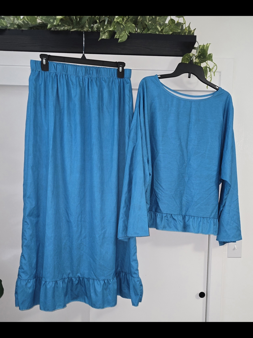 Women's Blue 2XL Plus 2-Piece Set Solid 100% Polyester Top & Skirt Ruffle